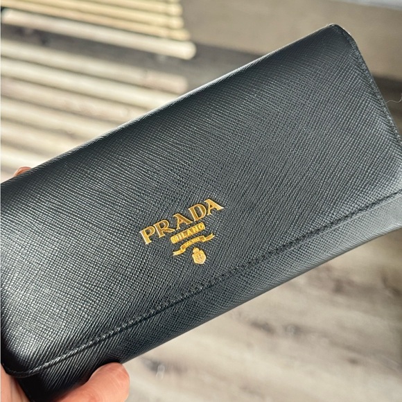 Prada Black Leather Chain crossbody bag wallet on chain - Picture 11 of 14